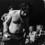 Louie Torrao walks towards the ring.